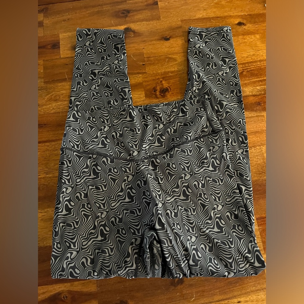 Balance Athletica Black & White Swirl Leggings